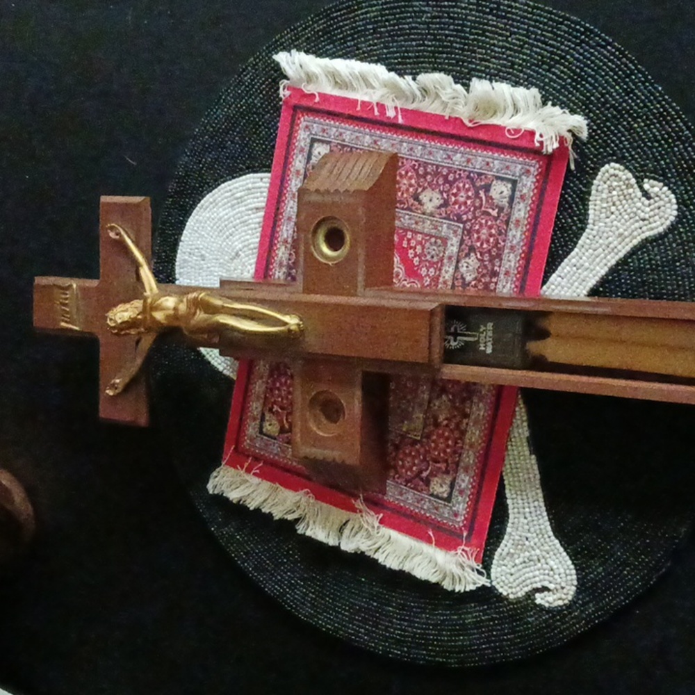 Jesus Last Rites Cross - Picture 2 of 9